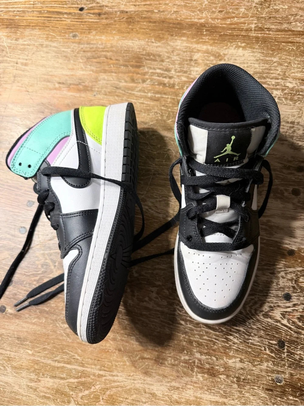 Nike Kids' Air Jordan 1 Low - Black/White with Pastel Accents